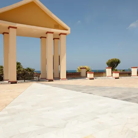 Romana Playa Elviria Apartamento *