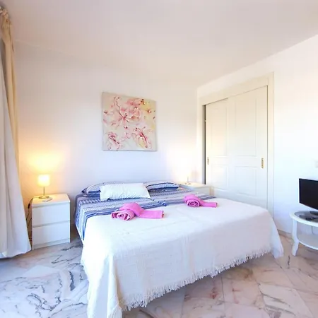 Romana Playa Elviria Apartamento *